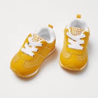 Giày trẻ em hm xuất xịn giá hạt dẻ còn màu xanh than size 20/21