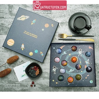 Socola valentine quà tặng Vũ trụ diệu kỳ 12 viên chocolate nhân hạt quả kèm túi quà tặng bạn gái, người yêu