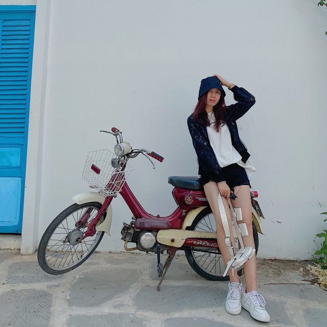 Áo khoác + áo thun + shorts