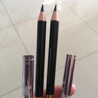 CHÌ KẺ MÀY 2 ĐẦU ESSANCE SỈ 19K