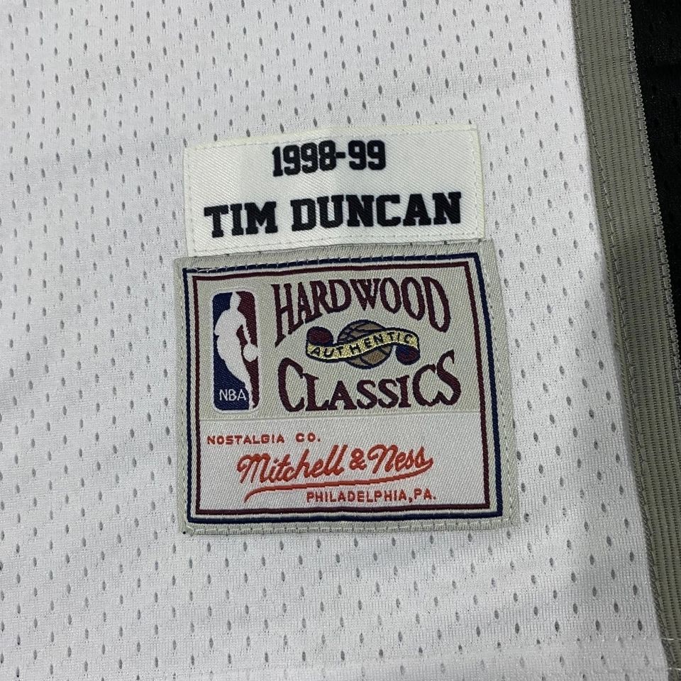 Không. Đồng Phục Áo Đồng Phục Bóng Rổ NBA 21 Màu Trắng Thêu Hình Ngựa Cổ Điển