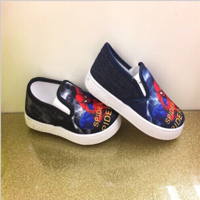 Giầy siêu nhân nhện