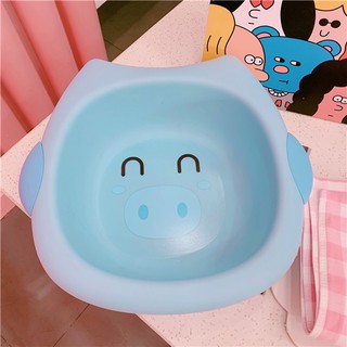 Chậu rửa mặt hình lợn cho bé yêu.