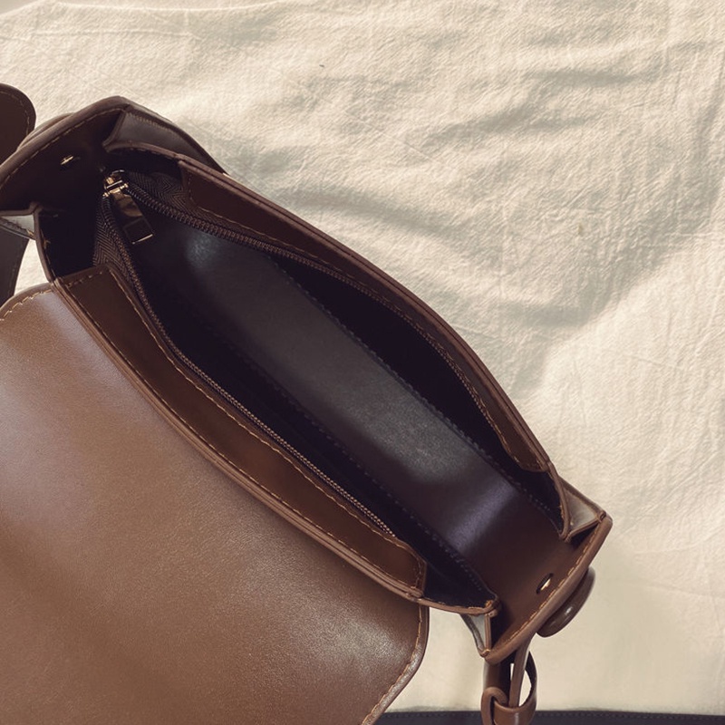 Túi đeo chéo vai IELGY thời trang dành cho nữ