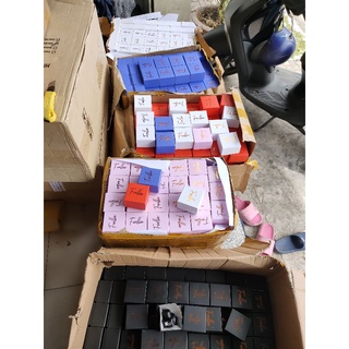 Nước hoa vùng kín vuông foelie đủ màu