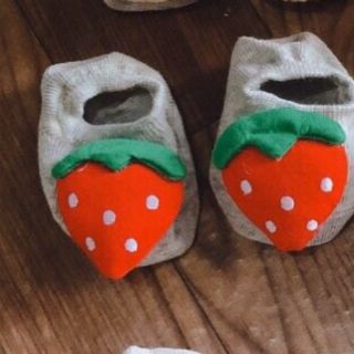 Tất vớ hình thú siêu cute cho bé