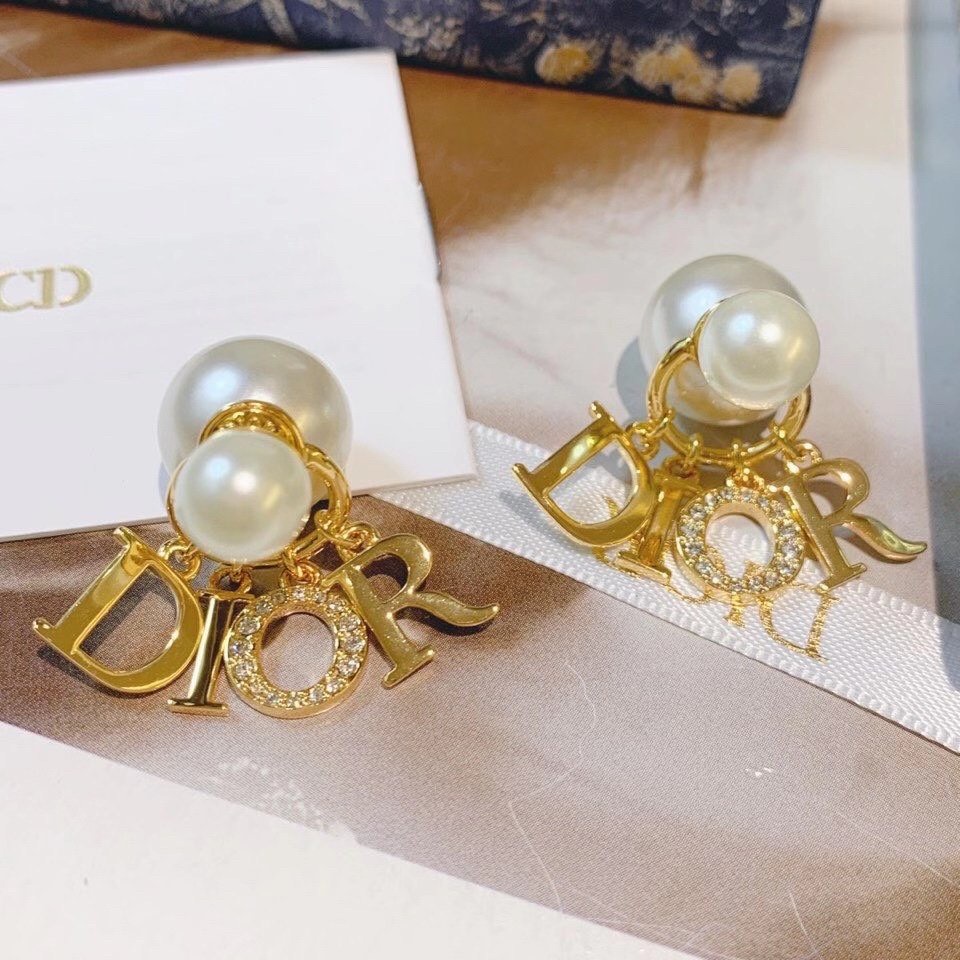 Khuyên Tai Tròn Khắc Chữ Dior Bằng Thép Titanium Thời Trang Cho Nữ