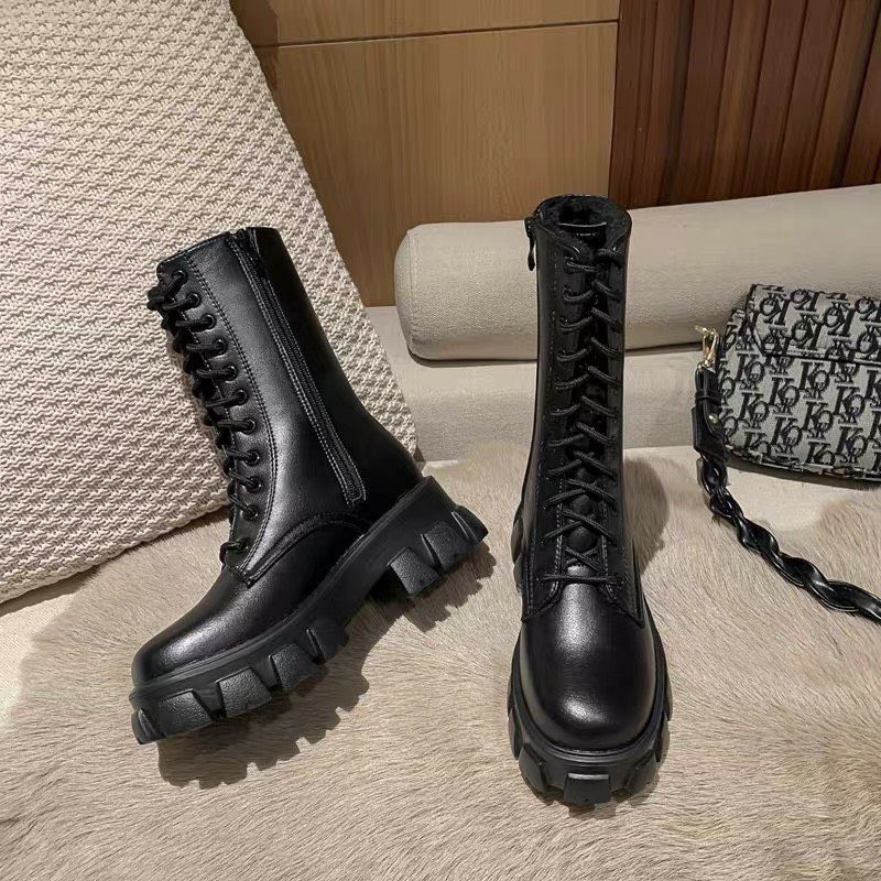 Boot cổ cao đan dây trắng đen | BigBuy360 - bigbuy360.vn