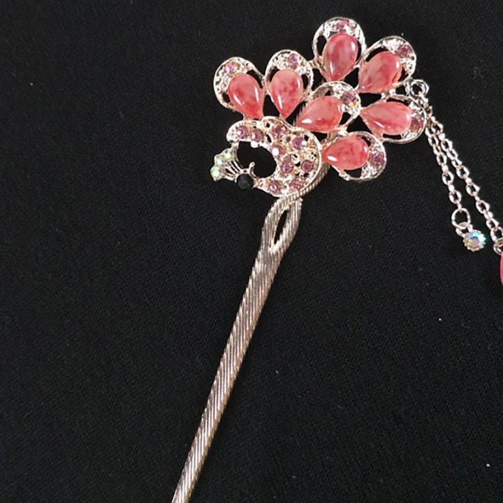 Trâm cài tóc đính đá họa tiết chim công tua rua vintage