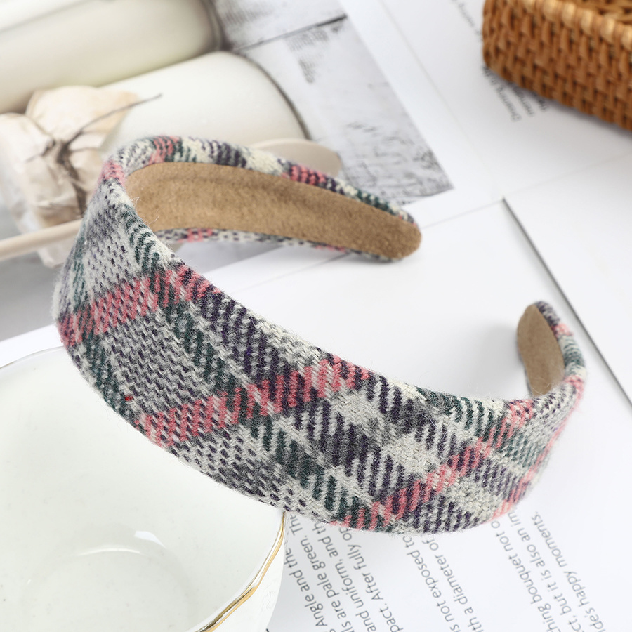 Cài tóc làm bằng len họa tiết caro phong cách thời trang Hàn dành cho phái đẹp