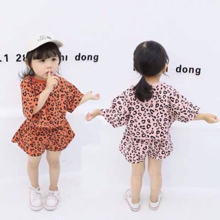 Bộ da báo cho bé gái