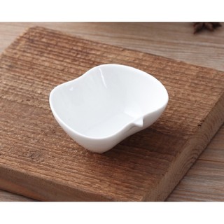 Chén đựng nước chấm hình cá - hàng dễ vỡ