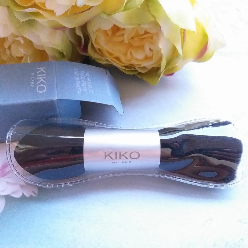 Cọ Trang Điểm 2 Đầu Kiko Konscious Vegan Duo Face Brush And Blender Cọ Phấn Cọ má Hồng Kiko Milano Italy