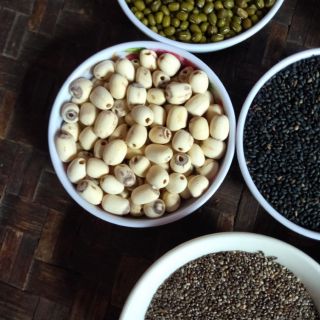 Com bo nữa kg Hạt sen khô...