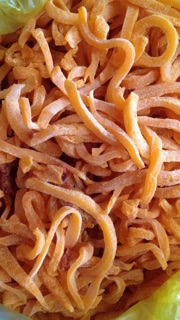 Mứt dừa non vị gấc