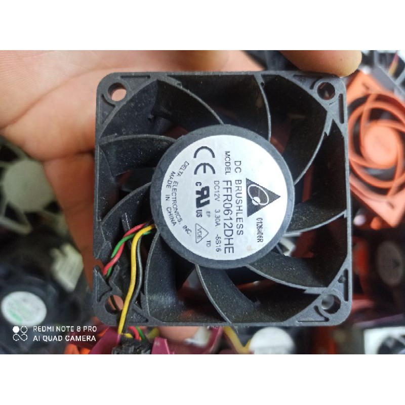 Quạt phản lực 6x6x3.8cm 12v 1A đến 3.3A, tốc độ cao
