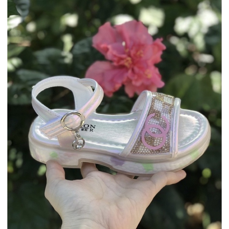 Sandal cho bé gái- dép quai hậu cho bé siêu nhẹ quai mềm êm đế dẻo đính hạt kín quai thành hình caroQCCC SL202 (sz26-36)