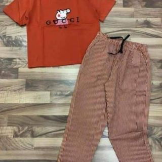 Đồ bộ nữ quần lỡ 9 tấc TM
📌 Giá lẻ: 180k... Chất liệu: Áo thun thái dẽo, quần kaki mềm
🔖 Mô tả: Áo thiết kế tay lỡ, qu