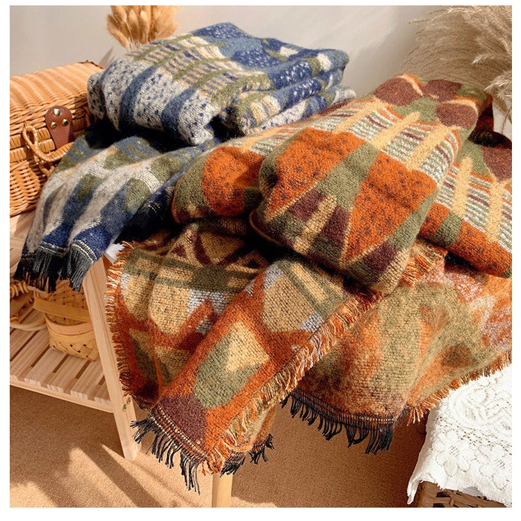 Khăn choàng dài hai mặt bằng len dày dặn phối tua rua thời trang cho nữ
 | BigBuy360 - bigbuy360.vn