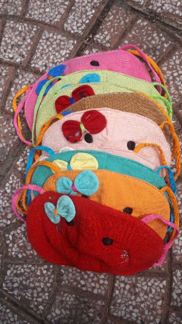 Sỉ 10 khẩu trang vải 2 lớp thêu hình thú cho bé 1-5 tuổi kute | BigBuy360 - bigbuy360.vn