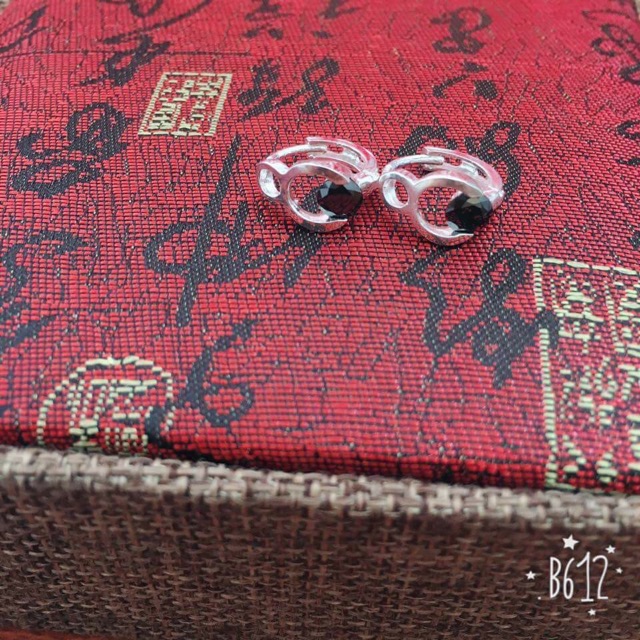 bông tai bạc có chốt