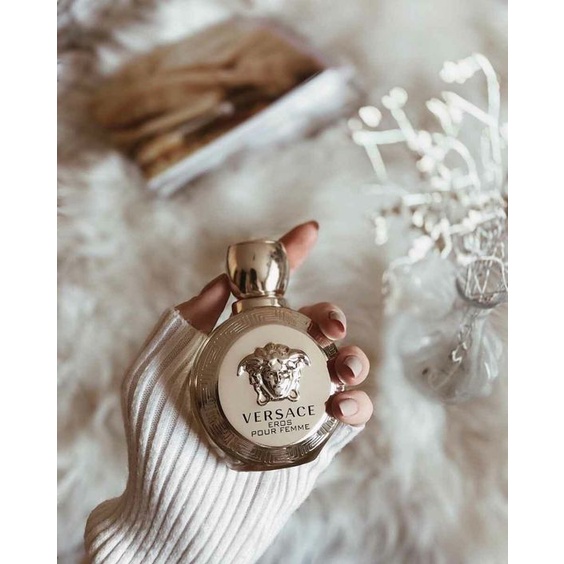 Nước hoa Versace Eros Pour Femme  dạng xịt nhỏ gọn bỏ túi