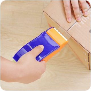Dụng cụ cắt băng keo