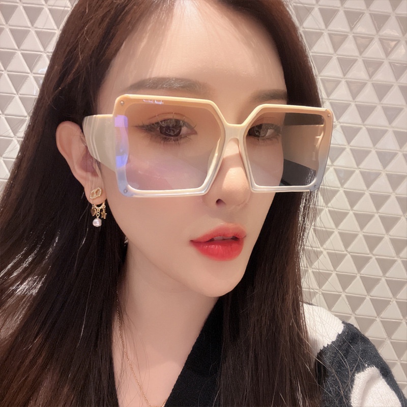 Kính Mát Gọng Vuông Lớn Chống Tia UV Thời Trang Mới Cho Nữ