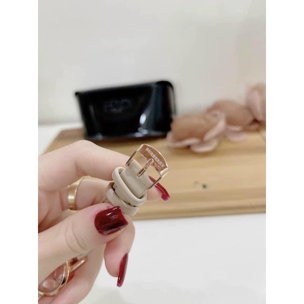 [DH B 2021] Dh đeo tay kem nhạt sang chảnh