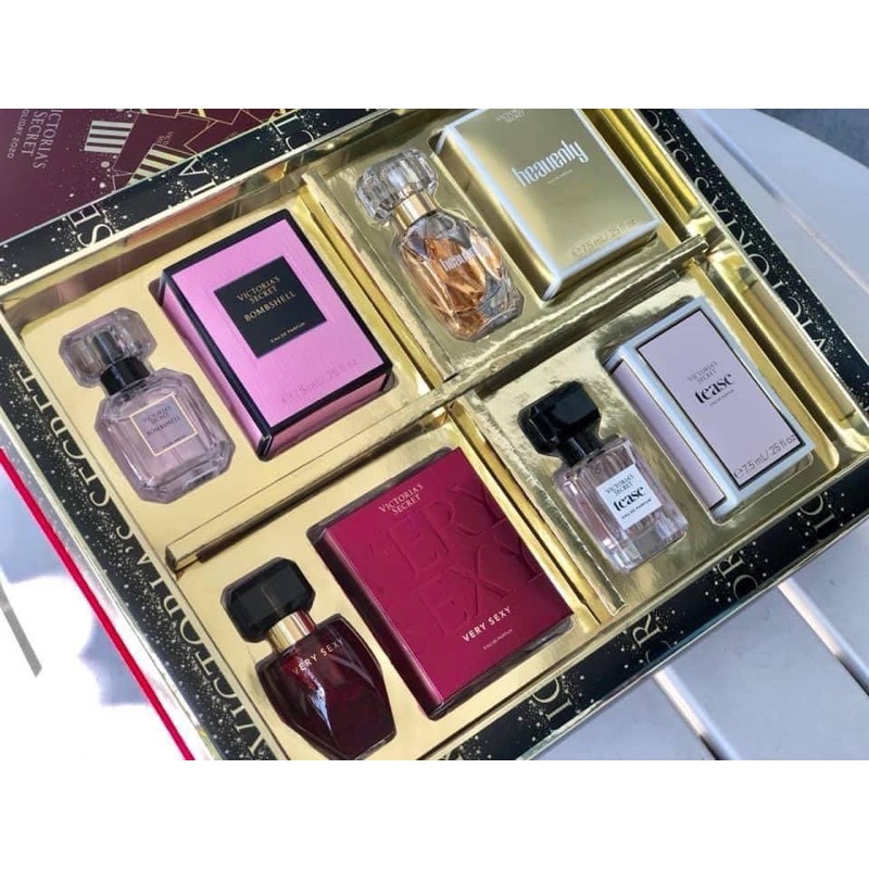 Set 4 chai nước hoa của Victoria secret .