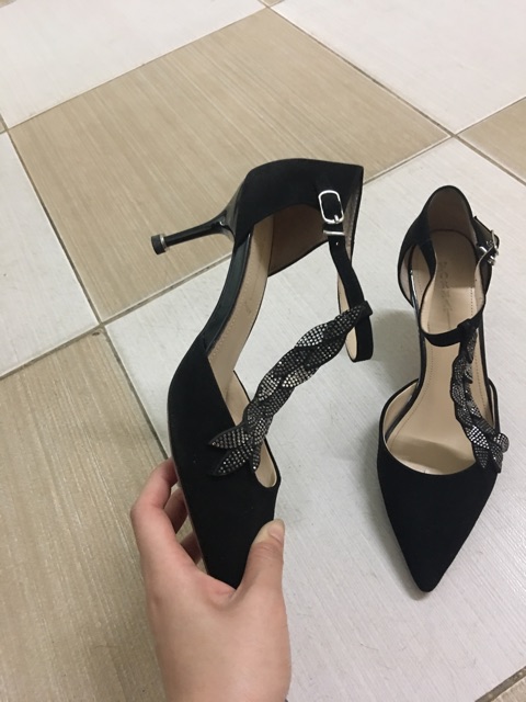 Giầy cao gót Format nhung đen cườm lá size 36