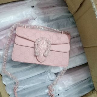 Ggc đầu rồng đen