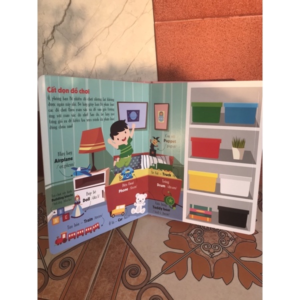 sách-lật mở khám phá-Stuff and toys những đồ vật quanh e