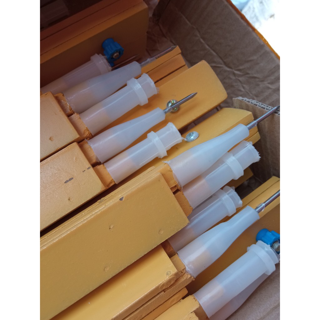 Compa gỗ giáo viên