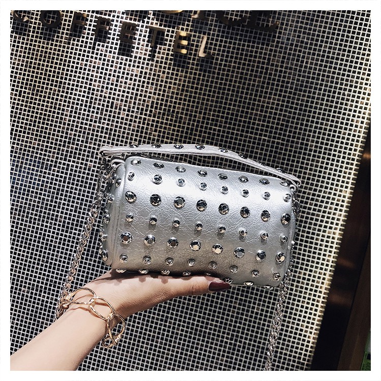 Túi Trống Đẹp Đính Đinh BO41 | BigBuy360 - bigbuy360.vn