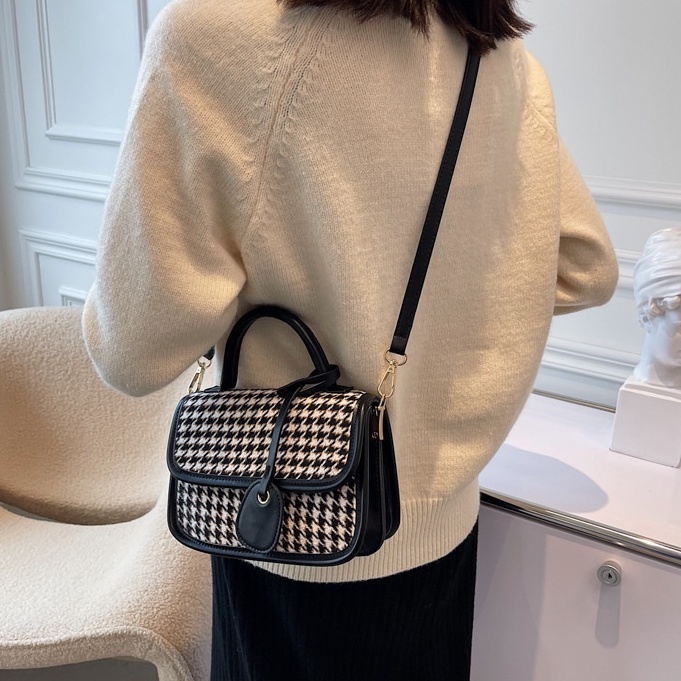 Túi sách nữ đeo chéo giá rẻ đẹp họa tiết caro đi chơi  Túi xinh mint store  PK 348