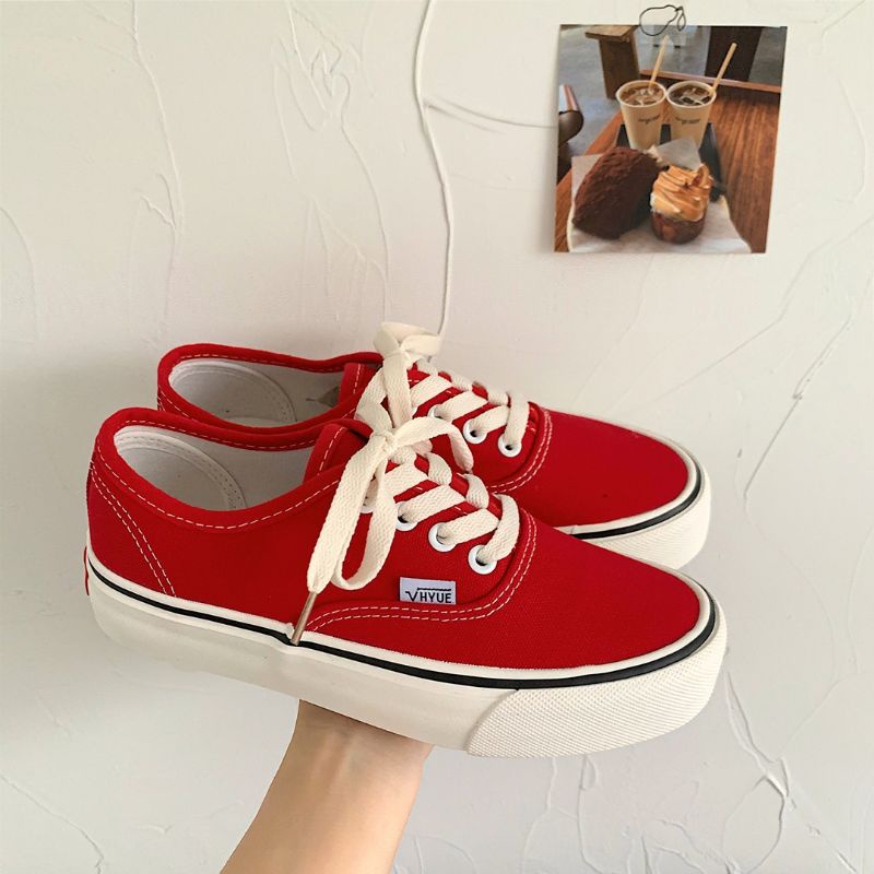 Giày thể thao đế bằng classic màu đỏ tươi