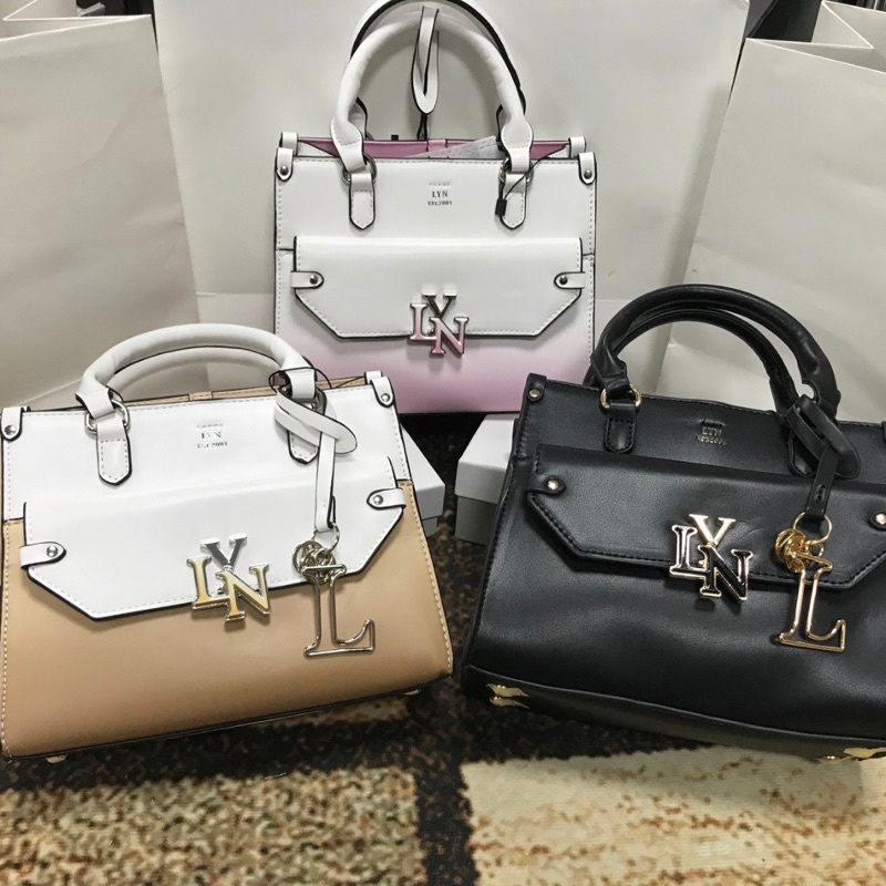 Túi Nữ Lyn Quai Xách Nắp Chữ Tặng Kèm Ví Nữ Nhỏ Dreamer Handbags