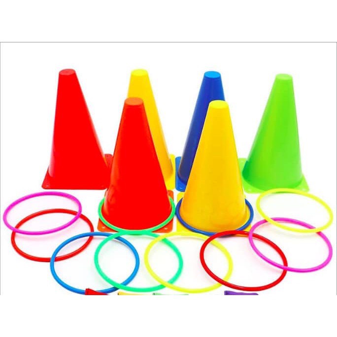 Set game ném vòng chóp giao thông