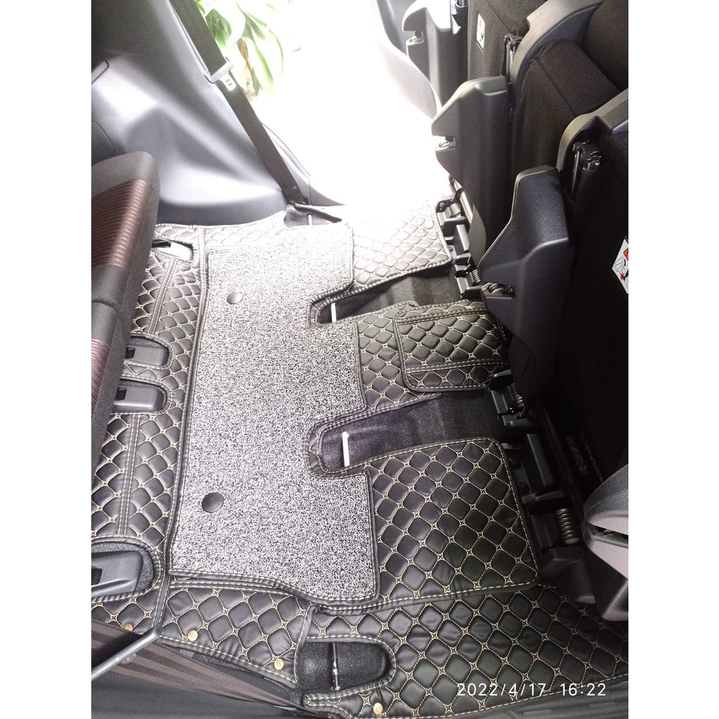 Thảm lót sàn ô tô 5D 6D cho Toyota Veloz da cao cấp không mùi không thấm nước phủ kín 90% sàn xe
