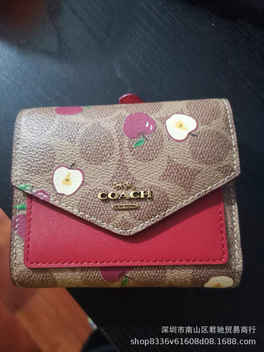 C family's new 30% off women's wallet cow leather short envelope little bee rainbow white short change clip bag