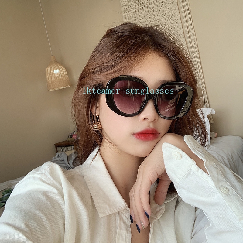Kính Mát Oversize Gọng Nhựa Chống Tia Uv400