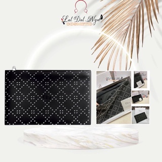 Túi Đựng Mỹ Phẩm D.I.O.R đinh đen Gift - quà store