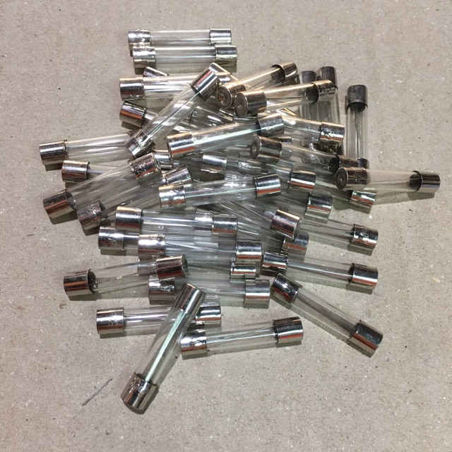 Cầu chì ống 20A, 30A - 250V.