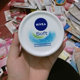 KEM DƯỠNG ẨM NIVEA