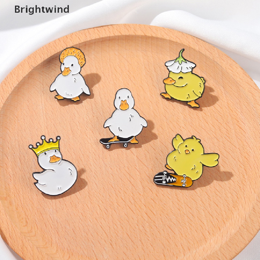 [Brightwind] Lovely Animal Enamel Pin Custom Naughty Skate Goose Duck Chicken Brooch Hot Sell