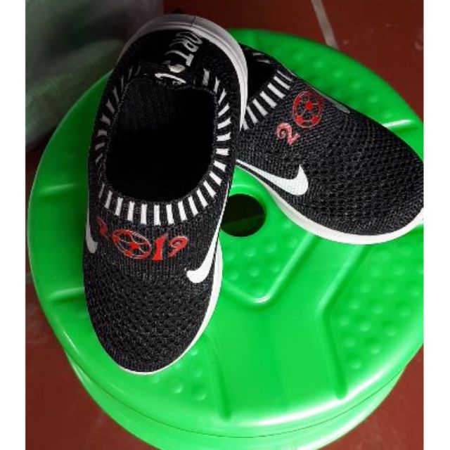 6doi giay thể thao tre em co du các size