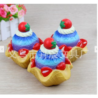 Squishy Bánh Kem Dâu Jumbo - SQ426