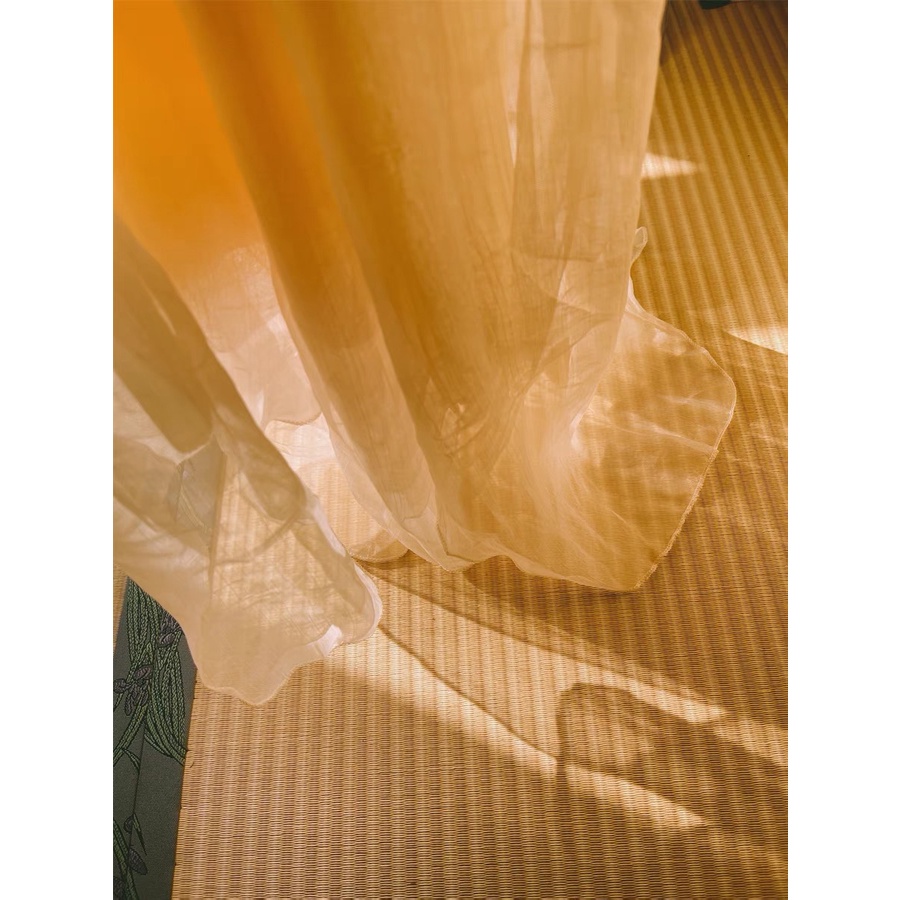 𝗺𝗶𝗲 𝘀𝘁𝘂𝗱𝗶𝗼 - Chân váy trắng chun tua rua nhiều lớp