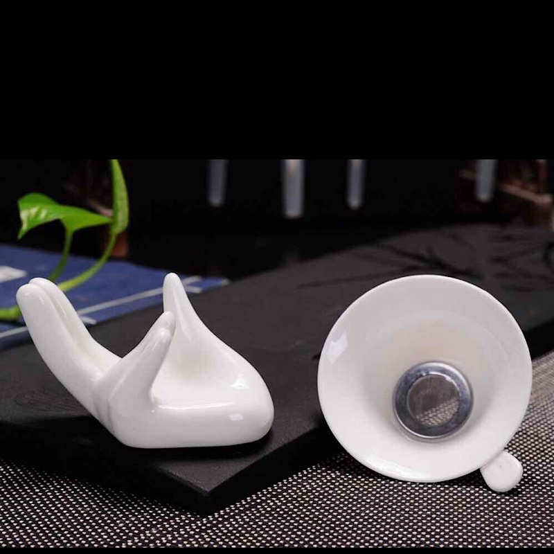 Lọc trà và đế đỡ bàn tay bằng sứ
